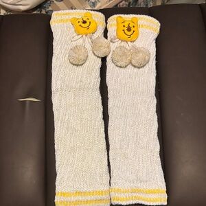 Winnie the Pooh' White and Yellow Knit Leg Warmers